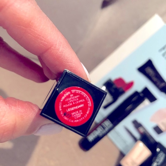 ♥️SEPHORA♥️🆕 VIP SMASHBOX Beauty Box - Picture 9 of 14